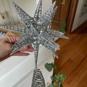 SILVER IRIDESCENT STARBURST CHRISTMAS TREE TOPPER
